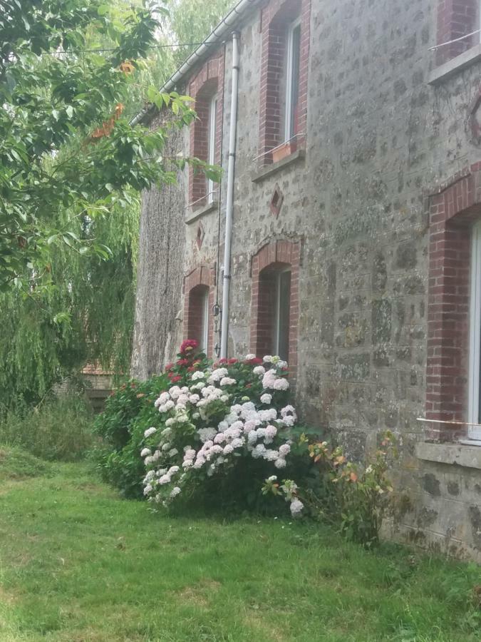 Hotel Kerflaveur La Fresnaye-au-Sauvage Exteriér fotografie